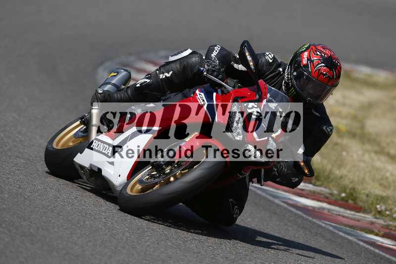 Archiv-2023/28 05.06.2023 Moto Club Anneau du Rhin/blanc-novice/32